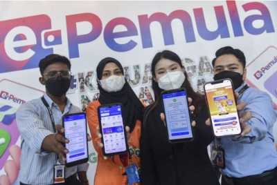 Golongan belia akan menerima bantuan sebanyak RM200 secara one-off menerusi program e-Pemula.