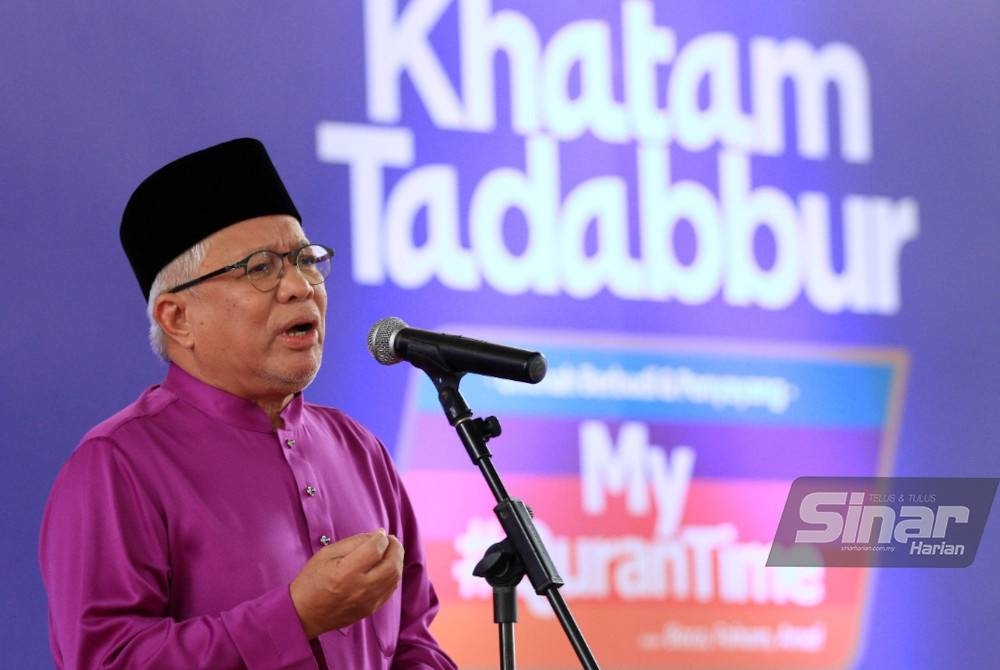 Hussamuddin menyampaikan ucapan pada Majlis Konvokesyen Khatam Tadabbur My #QuranTime 1.0 yang diadakan di Masjid Tuanku Mizan Zainal Abidin, Putrajaya pada Sabtu. - FOTO ROSLI TALIB