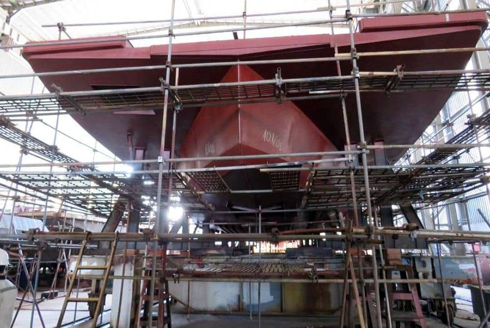 Kerja-kerja pembinaan feri Pulau Pinang yang baharu telah mencapai 40 peratus.