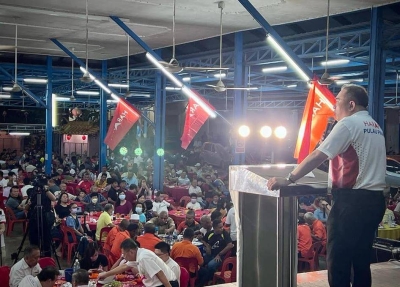 Anthony Loke selesai menyempurnakan program di beberapa negeri dalam tempoh 40 jam. -Foto Facebook Anthony Loke