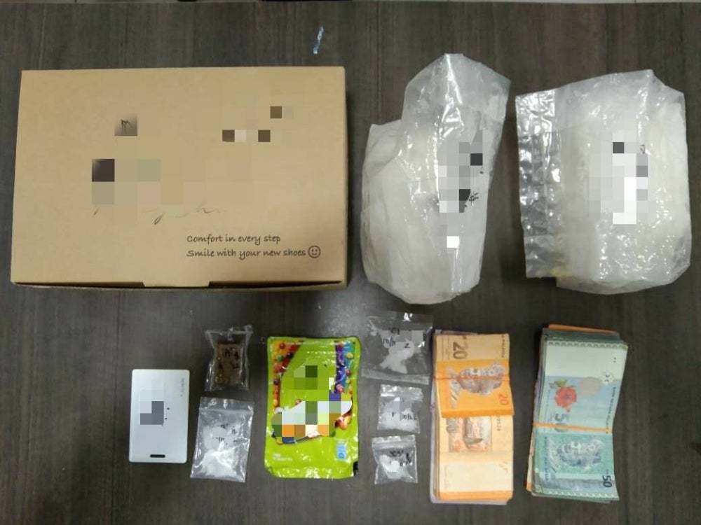 Dadah yang dirampas dalam serbuan di sebuah unit kondominium pada Ahad.