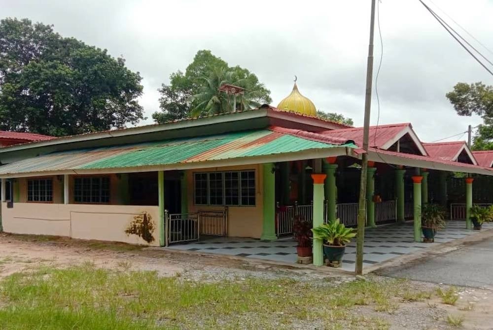Pengurusan Masjid Mukim Jerimbong, Kuala Balah, di Jeli mengajak orang ramai berinfaq bagi kerja-kerja membaik pulih rumah ibadah berkenaan.