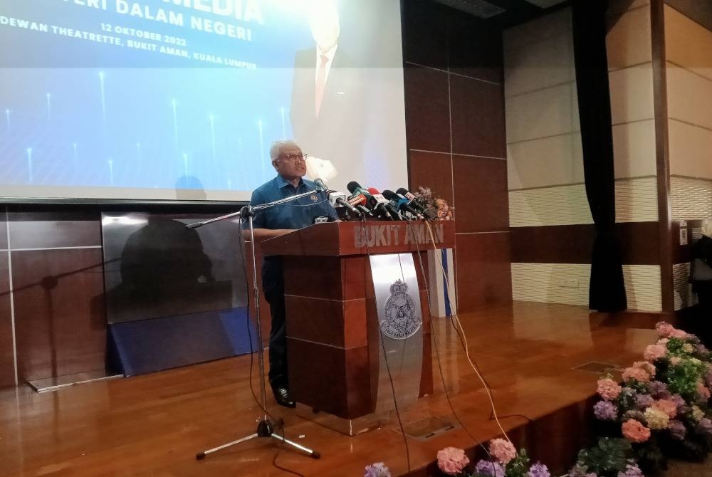 Hamzah ketika sidang akhbar selepas Majlis Taklimat Op Banjir bertempat di Bukit Aman di sini pada Rabu.