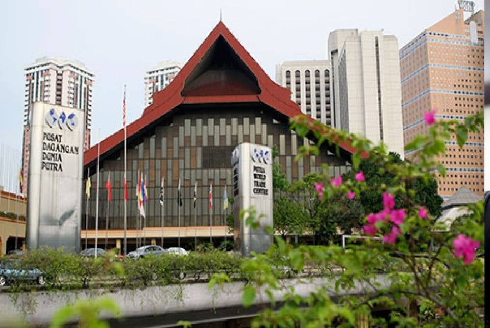 WTCKL menempa sejarah menjadi Pusat Dagangan Dunia pertama di seluruh dunia menggunakan tenaga hijau.