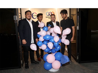 Mujahid (dua dari kanan) merasmikan pelancaran Cita Layar Sdn Bhd yang menjadi platform kepada sistem urusan bayaran untuk permainan dalam talian dan e-sukan di Malaysia.