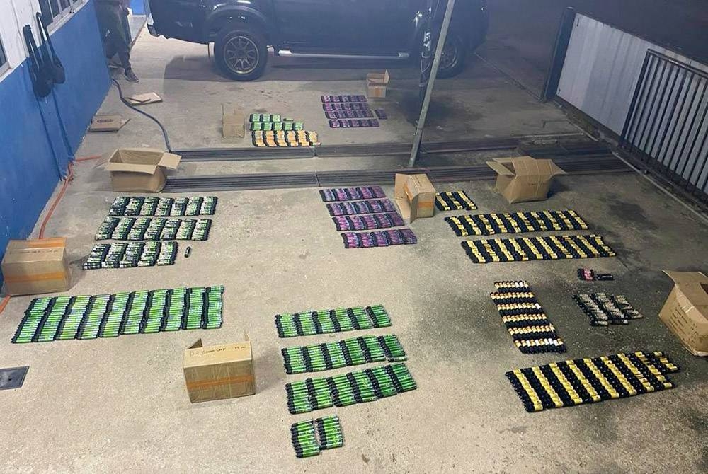 Batalion 7 PGA Kuantan berjaya menggagalkan cubaan menyeludup 1,608 vape bernilai RM192,960 di pangkalan haram Tebu pada Isnin.