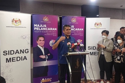 Mohd Radzi ketika dalam sidang akhbar Majlis Pelancaran Inisiatif 'Reading Progress' Di Sekolah Kementerian Pendidikan Malaysia (KPM) di sebuah hotel pada Selasa.