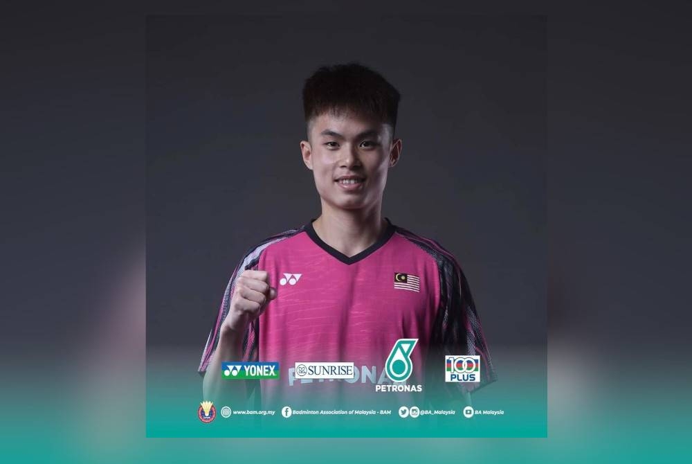 Justin Hoh menghadiahkan mata pertama Malaysia selepas menewaskan Alwi Farhan dalam aksi Kumpulan A Kejohanan Badminton Berpasukan Campuran Remaja Dunia 2022.