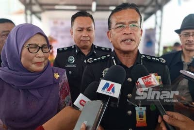 Supri ketika ketika ditemui pemberita pada Perasmian Pameran Menjangkau Abad Dinding Penjara di Muzium Penjara Banda Hilir pada Khamis.