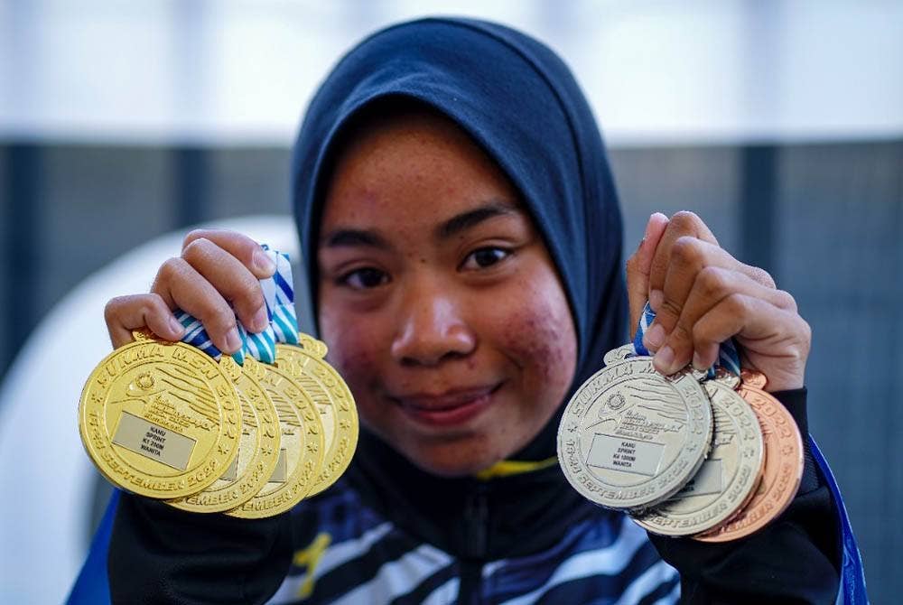 Shahida Asyiqin mencipta sensasi pada Sukma 2022 apabila memenangi empat pingat emas, tiga perak dan enam gangsa. - Foto Agensi