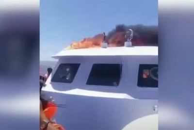 Kapal KM Express Cantika 77 terbakar ketika menuju ke Kalaahi, Pulau Alor Indonesia pada petang Isnin. Foto internet