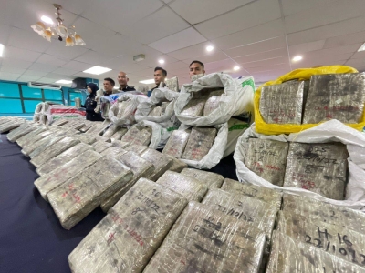 Ganja mampat bernilai RM1.43 juta yang dirampas di Tanjung Bungah pada Sabtu lalu.