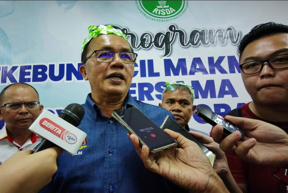 Mohd Salim berkata kepada media ketika ditemui pada Program Pekebun Kecil Makmur Risda Bersama Jakoa dan Jelajah Kasih Keluarga Malaysia di Kampung Orang Asli Panchor, Panchor pada Rabu.