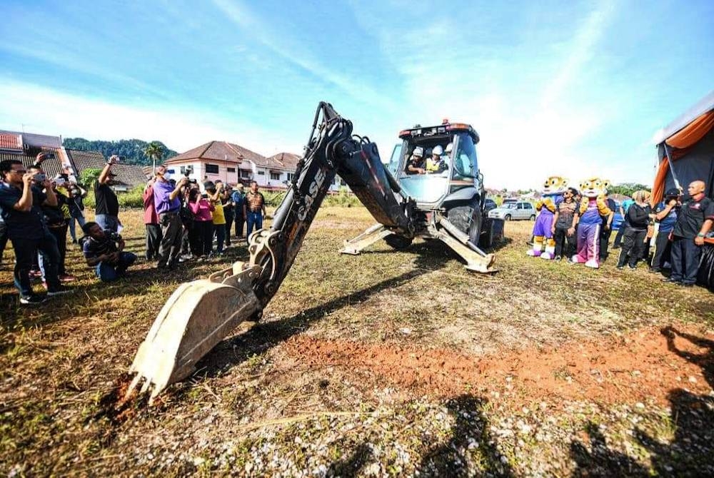 Pembinaan PYC atas tanah berkeluasan 2.7 hektar akan dimulakan tahun depan dan dijangka siap dalam tempoh dua tahun. - Foto Facebook Faizal Azumu