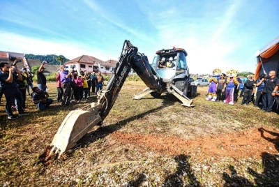 Pembinaan PYC atas tanah berkeluasan 2.7 hektar akan dimulakan tahun depan dan dijangka siap dalam tempoh dua tahun. - Foto Facebook Faizal Azumu