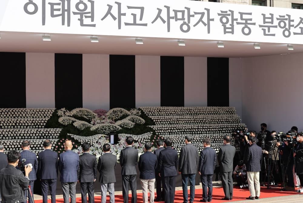 Tragedi Itaewon mengorbankan 154 orang termasuk 26 warga asing. - Foto EPA