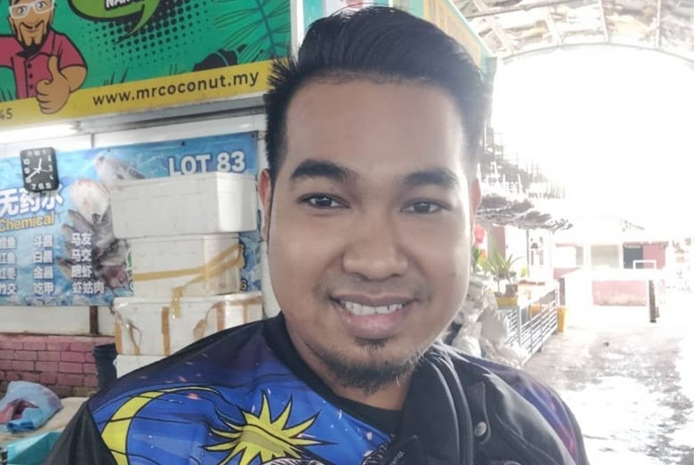 Peniaga ikan, Fikri Azhar, 28
