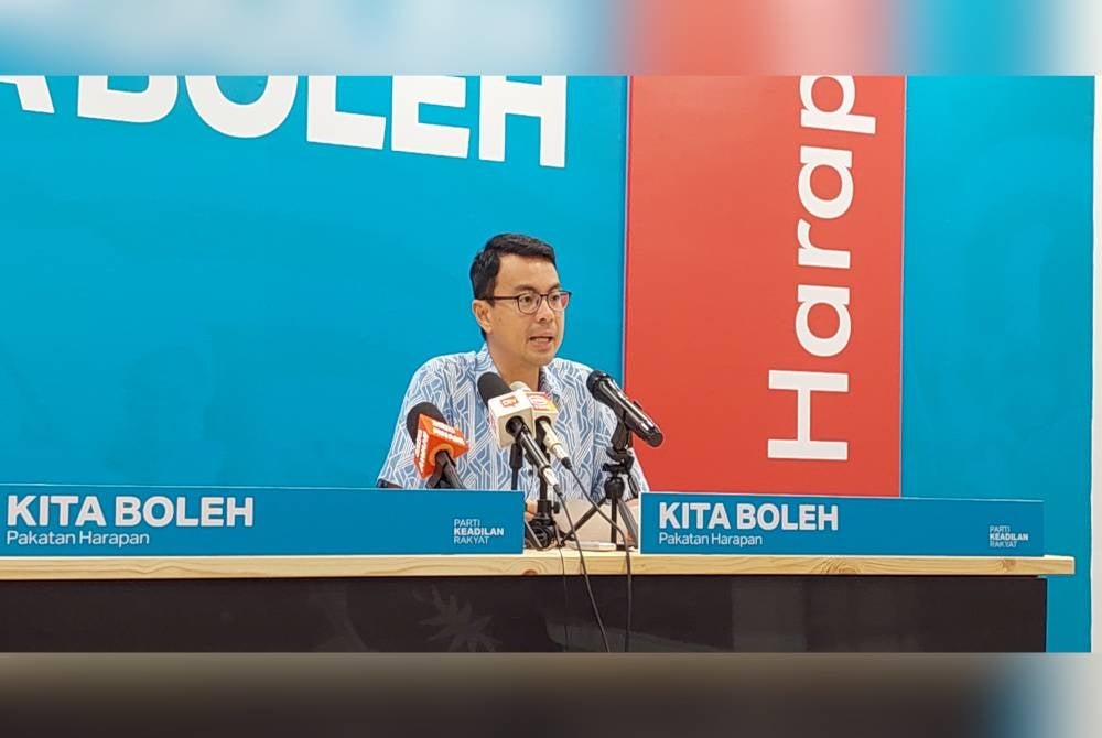 Chean Chung ketika sidang akhbar di Ibu Pejabat PKR di Petaling Jaya pada Khamis.