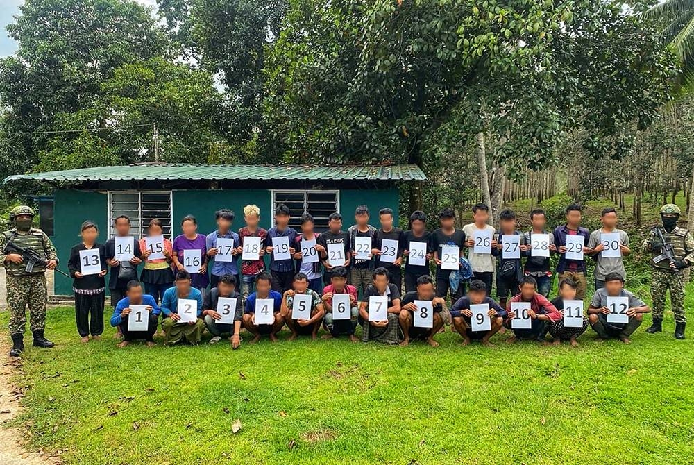 Kesemua PATI yang ditahan berusia antara 15 hingga 42 tahun terdiri daripada 26 lelaki dan empat wanita.