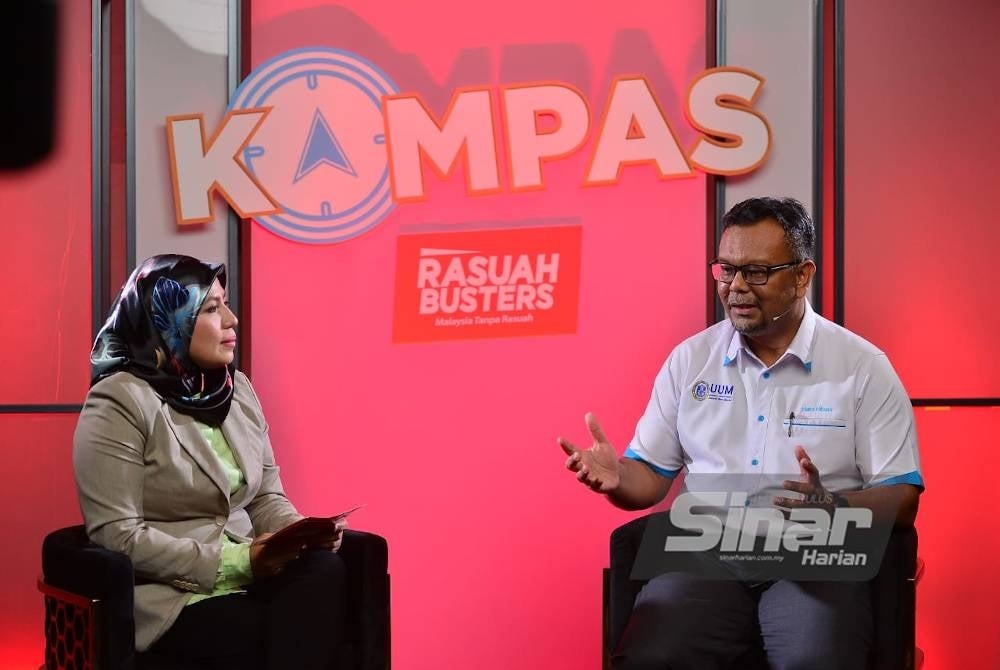 Haim Hilman (kanan) menjadi tetamu rancangan Kompas Rasuah Busters Edisi Khas PRU-15 bertajuk 'Setiakah Rakyat Malaysia?' yang disiarkan secara langsung di semua platform digital Sinar Harian pada Jumaat yang dihoskan Asmaliza.