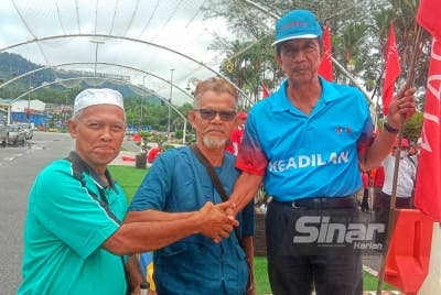 Bostamin (kanan),Jamil dan Din(kiri) tetap bersahabat baik walaupun sudah berlainan parti.