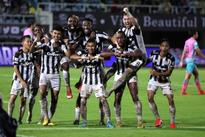 TFC berjaya menyingkirkan Sri Pahang FC dengan kemenangan agregat 9-3 dalam aksi pusingan 16 terbaik Piala Malaysia musim ini.
- Foto Bernama