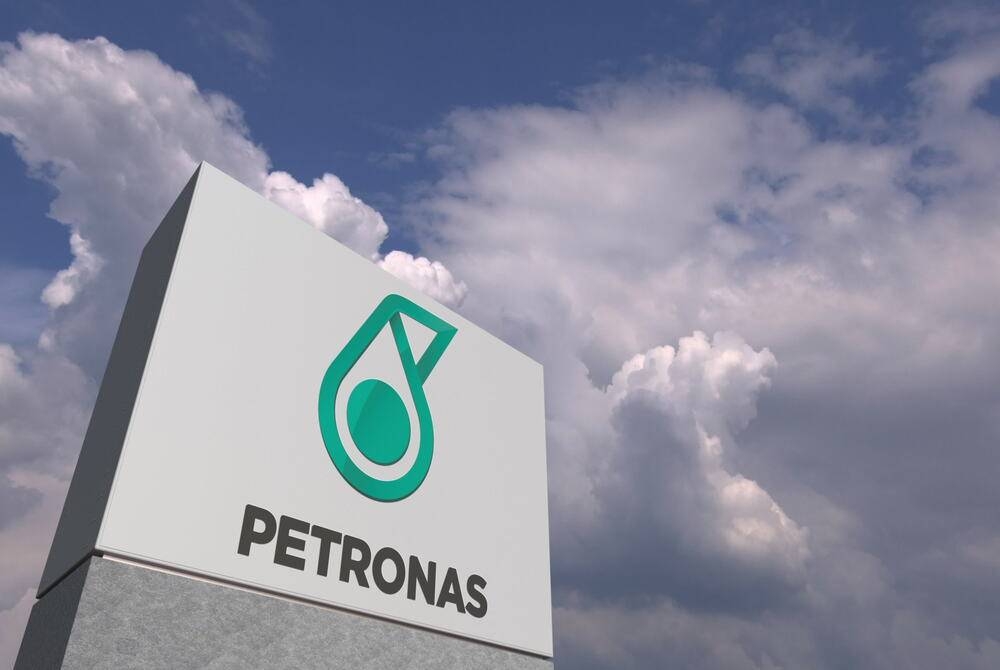 Petronas amat teruja dengan penemuan minyak di salah satu lembangan paling prolifik di dunia. Foto 123RF