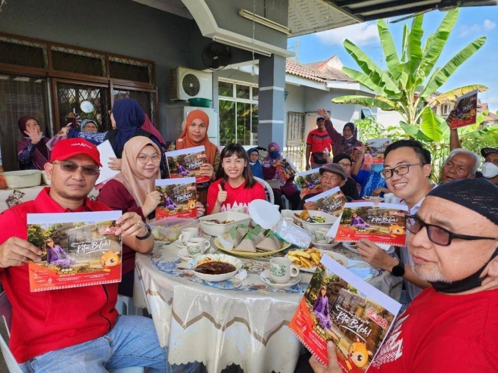 Nie Ching beramah mesra dengan pengundi di Parlimen Kulai.