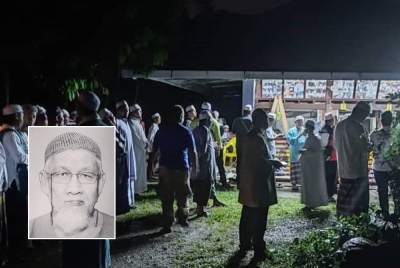 Keadaan perkarangan rumah Allahyarham Paksu Mid yang dikunjungi orang ramai yang mahu menziarahinyadi Kampung Kuala Pai, Kuala Nerang pada malam Jumaat. Gambar kecil: Allahyarham Paksu Mid Kuala Pai. - Foto netizen