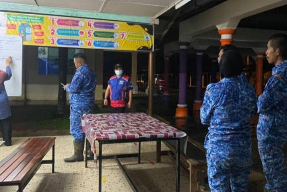 PPS yang dibuka di Sekolah Simpang 5 Darat, Tangkak.