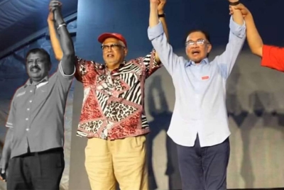 Karupaiya (kiri) pada hari pengumuman calon PH baru-baru ini.