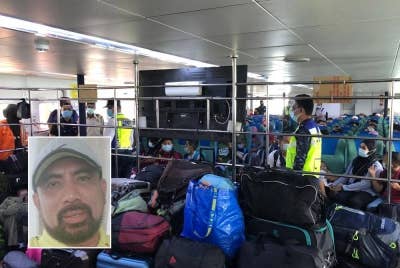 Operasi Terminal Feri Kuala Kedah, Kuala Perlis dan Langkawi pada Khamis dan Jumaat berjalan lancar. - Foto Arkib, gambar kecil: Baharin