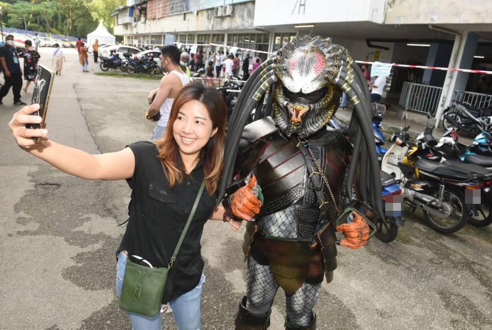 Predator mengundi - Foto kredit The Star