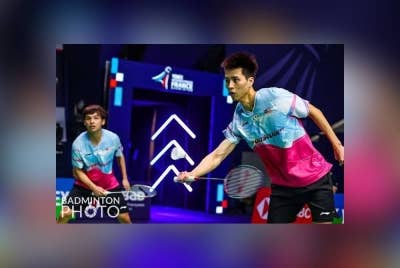 Ee Yi (kiri) dan Yew Sin akan menentang pasangan China pada aksi final Terbuka Australia di Sydney pada Ahad. - Foto FB BAM