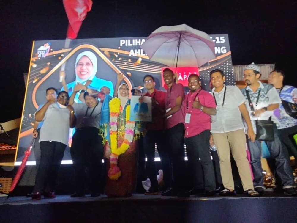 Rodziah yang menang di bawah tiket Pakatan Harapan (PH) berjaya memperoleh undi sebanyak 56, 754 undi .