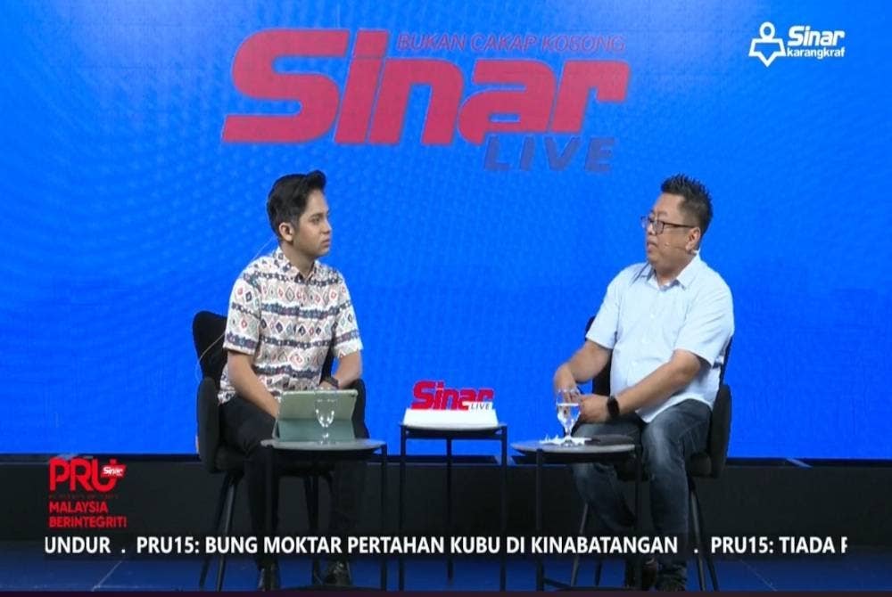 Dr Hamdan Mohd Salleh (kanan) ketika menjadi panelis program Sinar Live bertajuk 'Siapa Sangka Siapa Duga' yang dikendalikan hos Fahiz Ariff pada Ahad.