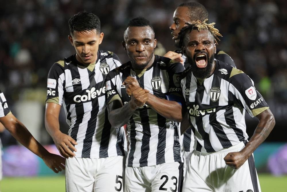 Tchetche (tengah) akan mengetuai jentera serangan TFC bagi menggempur kubu Selangor di Stadium Sultan Mizan Zainal Abidin, Gong Badak pada Isnin.