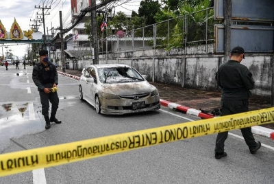 Seorang pegawai polis maut manakala 30 lagi termasuk orang awam cedera dalam insiden letupan bom kereta di pekarangan kuarters polis di Narathiwat, selatan Thailand pada Selasa. - Foto AFP