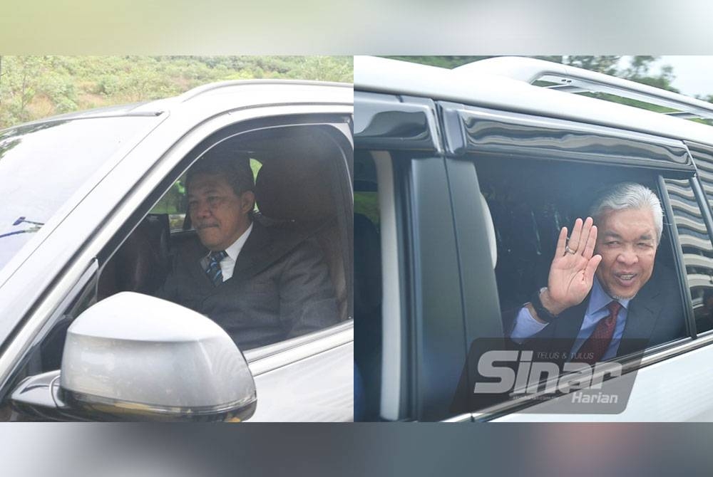 Gambar dari kiri: Mohamad dan Ahmad Zahid antara pemimpin gabungan itu yang dilihat memasuki Istana Negara melalui pintu dua sebentar tadi. - Foto Sinar Harian/ ROSLI TALIB