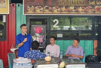 Sharil ketika berucap pada Program Santai Pemuda UMNO Padang Serai Bersama Naib Ketua Pemuda, pada Jumaat.