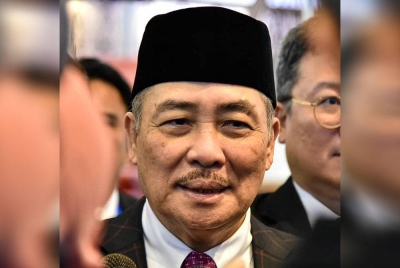 Hajiji ketika ditemui pemberita selepas membentangkan Bajet Sabah 2023 di DUN Sabah, Kota Kinabalu.