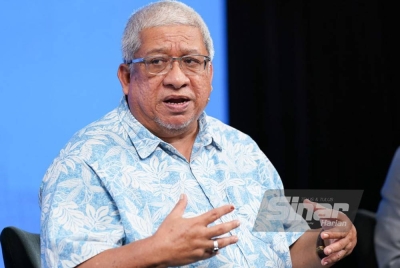 Ismail ketika menjadi panelis Program Sinar Live bertajuk 'Cabaran Kabinet Kecil Anwar’ yang disiarkan di platform digital Sinar Harian pada Ahad.