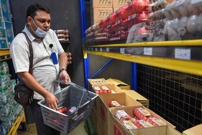 Pelaksanaan subsidi bersasar dapat mengurangkan beban kos sara hidup yang kini menekan rakyat. - Foto Bernama