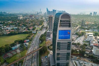Celcom mencatatkan prestasi kukuh dan telah melabur lebih daripada RM1.8 bilion untuk menampung
pertumbuhan yang ketara bagi permintaan trafik.
