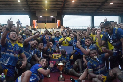 Pemain Putrajaya meraikan kejayaan menjuarai Piala Agong 2022 selepas menewaskan Terengganu dalam perlawanan akhir pada Sabtu. Foto: bernama