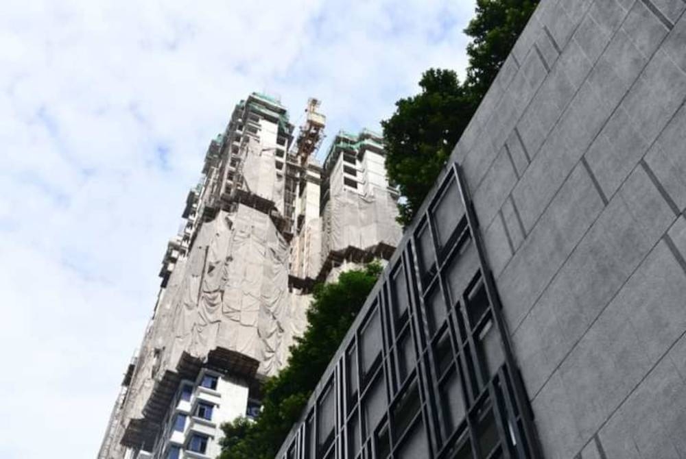 MPAJ melawat ke tapak pembinaan kondominium Astroria di Ampang Jaya selain bertemu wakil pemaju badan pengurusan bersama (JMB) dan arkitek pada Selasa.