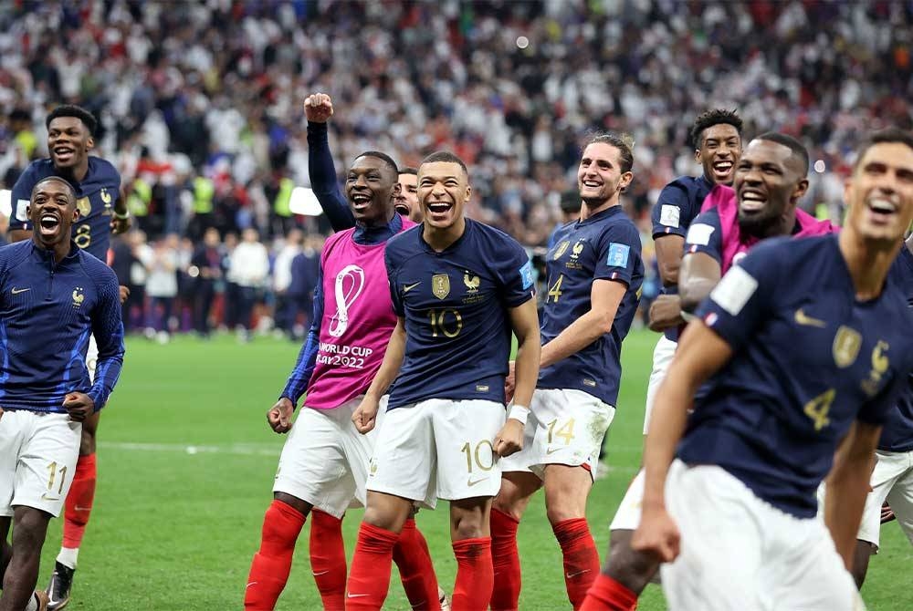 Французы играли. Мбаппе сборная Франции 2022. Франция команда мбапэ. Фото Мбаппе 2022.