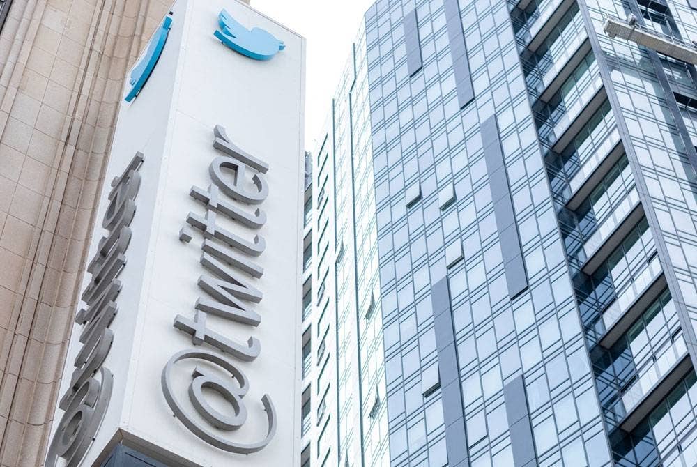 Twitter membubarkan Majlis Amanah dan Keselamatannya di bawah kepimpinan Ketua Pegawai Eksekutif baharu Elon Musk, lewat Isnin. - Foto AFP