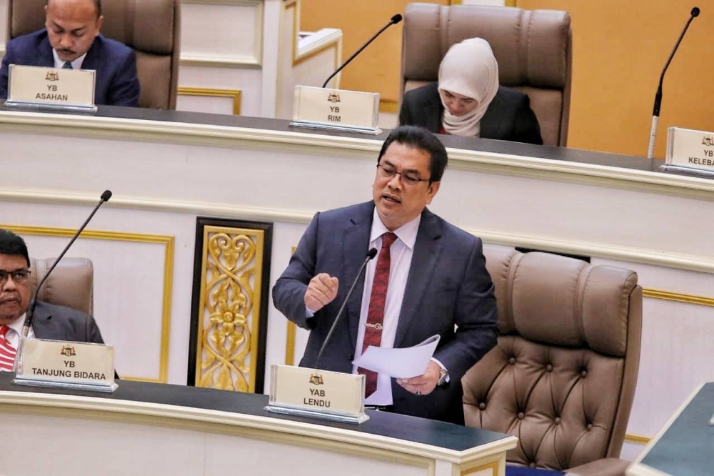 Sulaiman ketika berucap pada sesi penggulungan sempena perbahasan usul bajet negeri Melaka 2023 Persidangan Keempat (Bajet), Penggal Pertama DUN Melaka ke-15 di Dewan Undangan Negeri di Seri Negeri, Ayer Keroh pada Rabu.