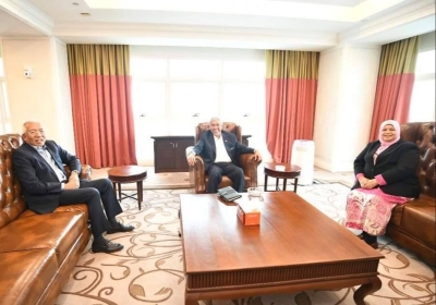 Ahmad Zahid menerima kunjungan Mahdzir yang diiringi Rubiah pada petang Rabu. - Foto Facebook Ahmad Zahid Hamidi